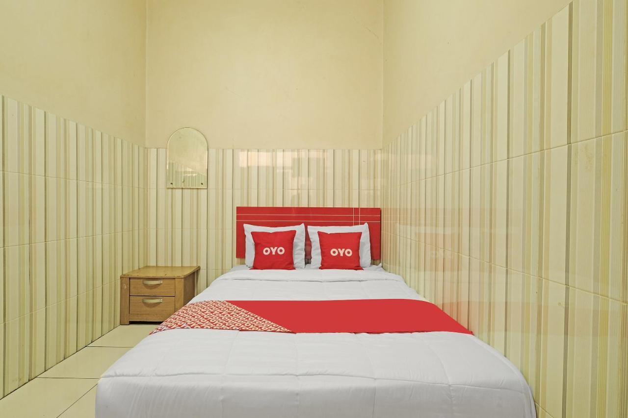 Oyo 91453 Hotel Srikandi Gejayan Maguwo エクステリア 写真